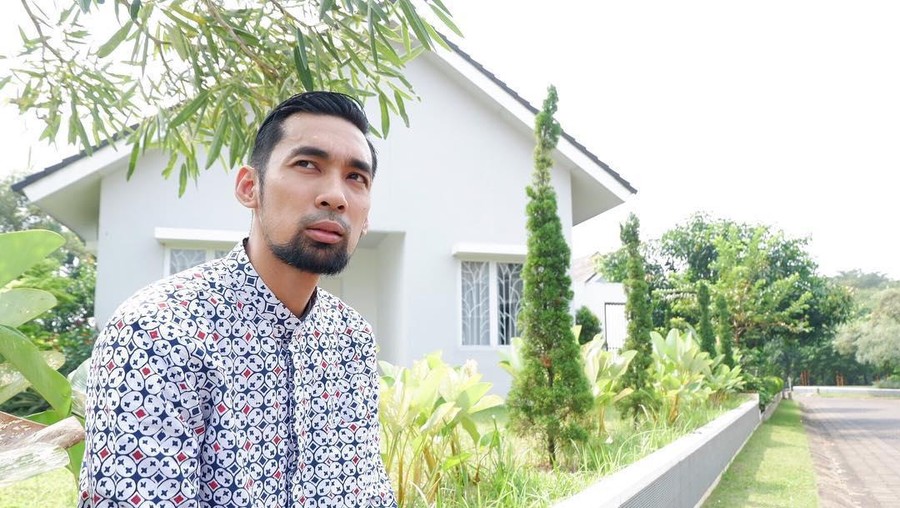 Dallas Pratama Exceptional Journey: From Health Problems to Being an Online Driver and More